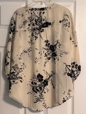 Maurice’s Cream Black Floral Print V-neck Roll-Tab Sleeves Chiffon Blouse Large thumbnail 3