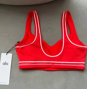Alo Yoga Airbrush Heart Throb Bra Bright Red/White S thumbnail 4