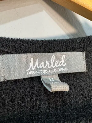 Black Marled Knit Sleeveless Twist Hem Sweater Size M EUC thumbnail 5