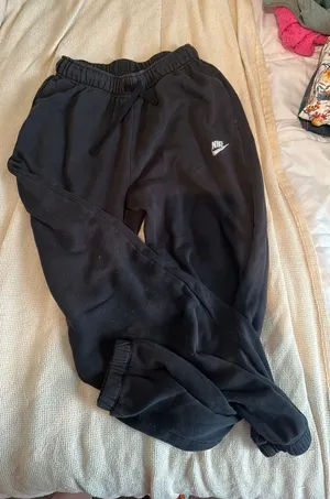 Sweatpants thumbnail 1