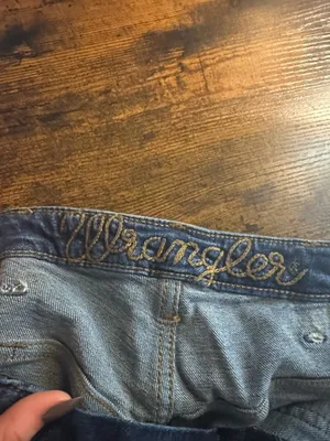 High-Rise Flare Wrangler Jeans thumbnail 4