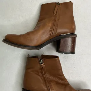 Franco Sarto Kessa Brown‎ Leather Side Zip Block Heel Ankle Boots Women 7.5 thumbnail 7