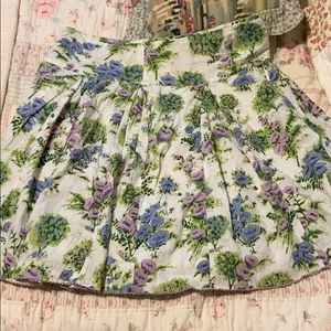 Odille flower skirt Size 8 thumbnail 1