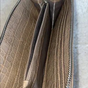 Michael‎ Kors Tan Crocodile-Embossed Wallet Luxurious Design thumbnail 16