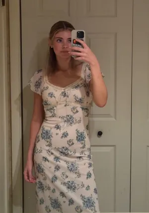 Kirious Floral Midi Dress thumbnail 1