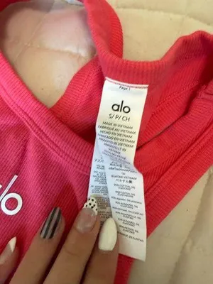 Alo Yoga Tank Top thumbnail 5