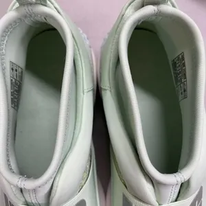 Ugg Sneaker Glitter Chunky Mint Green Spellout Graphic Strap Shoe Womens Size 7 thumbnail 9