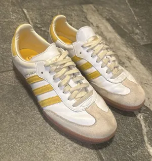 Sporty and Rich Adidas Sambas size 9 thumbnail 1