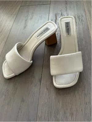 Steve Madden Beige Slip On Heel Sandals Women's Size 7.5 thumbnail 2