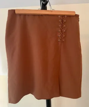 White House Black Market size 6?Brown Lace Up Skirt thumbnail 1