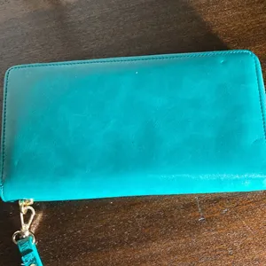 Chelmon Teal Leather Wristlet wallet with guitar wide strap zipper pull thumbnail 6