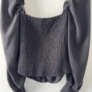 ASTR the Label Ruched Smocked Back Long Sleeve Top Ruffle Solid Black Classy S thumbnail 7