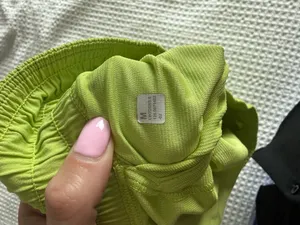 Lululemon Shake it Out Short 2.5” thumbnail 4