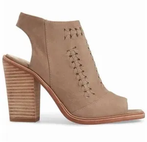 Vince Camuto Katri Woven Booties! Women’s 8! Perfect condition! thumbnail 1