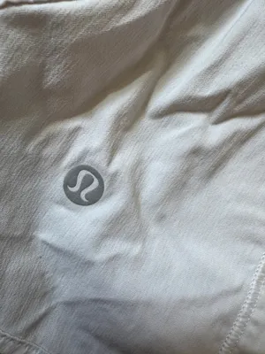Lululemon Shorts Hotty Hot High-Rise thumbnail 4