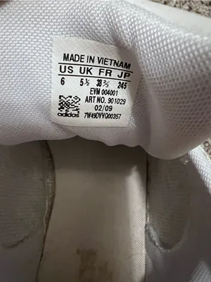 White Adidas Superstar sneakers thumbnail 5