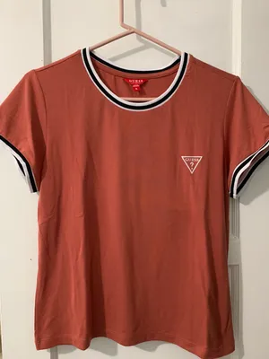 Guess Top thumbnail 1