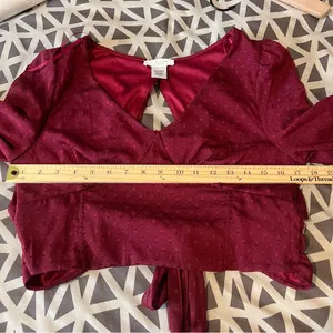 Kirious LA Burgundy Swiss Dot Chiffon Bell Sleeve Tie Back‎ Cutout Crop Top L thumbnail 10