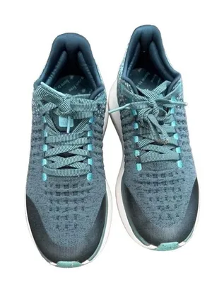 rabbit Dream Chaser Women's Blue Running Shoes worn twice. 9.5 w/ box thumbnail 2