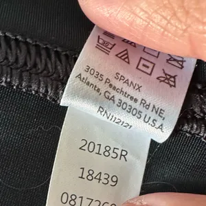 SPANX Faux Leather Glossy Camo Matte Black shaping slimming Leggings Sz L thumbnail 12
