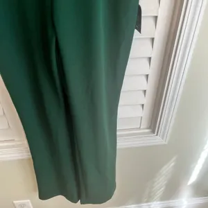 Lulu’s Instant‎ Icon Dark Green V-Neck Sleeveless Jumpsuit Size XL thumbnail 6