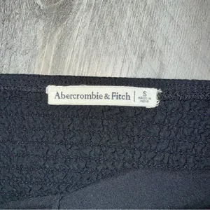 Abercrombie & Fitch Puff Sleeve Crop Top Smocked Open Back thumbnail 4