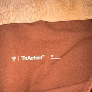 ⭐️Aritzia TNA High-Waist Brown Leggings thumbnail 4