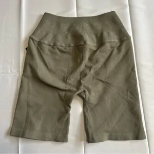 NWT Nux Active High Waisted Olive Sage Green Ribbed Biker Shorts Size Small thumbnail 2
