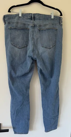 Gap Light Wash Skinny Jeans thumbnail 2