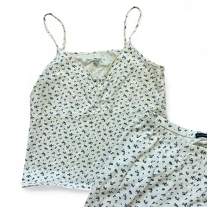 brandy melville blue floral pajama set thumbnail 2