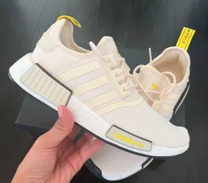 Adidas NIB  NMD R1 Ecru Tint thumbnail 1