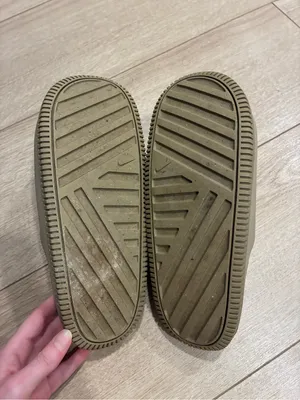 Nike Men’s Calm Slide Sandal Tan Size Men’s 7/Women’s 8 thumbnail 8