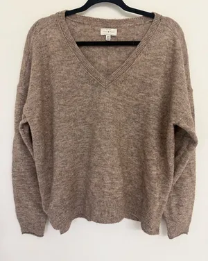 Lucky Brand Taupe V-Neck Sweater Women Size Medium thumbnail 1