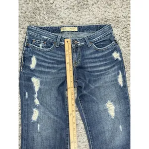 Buckle Women's BKE Sabrina Capri Destructed Dark Low Rise Blue Jeans Cropped Size 29 thumbnail 10