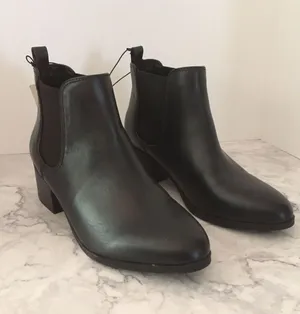 Black Ankle Boots, Size 7 1/2 thumbnail 1