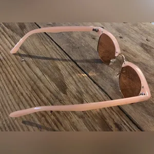 💕5️⃣ Peachy glasses NWOT fits a youth are smaller face too thumbnail 3