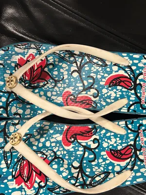 Tory Burch Blue Floral Flip Flop Sandals with Cream Straps large 9-10 thumbnail 8