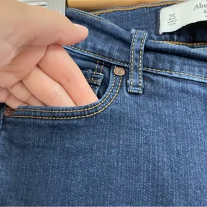 Abercrombie & Fitch Dark Wash Low Rise Skinny Jeans Womens 26 Y2K Blue Denim thumbnail 5