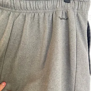 Nike Therma-Fit Light Grey Inner Drawstring Sweatpants Pockets SZ XL Athleisure thumbnail 9