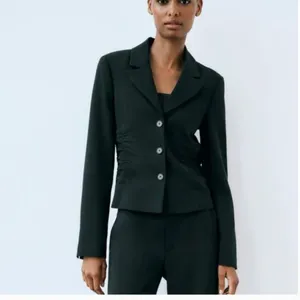 NWOT Zara Fitted Wool Blend Blazer Green Bloggers Fave thumbnail 2