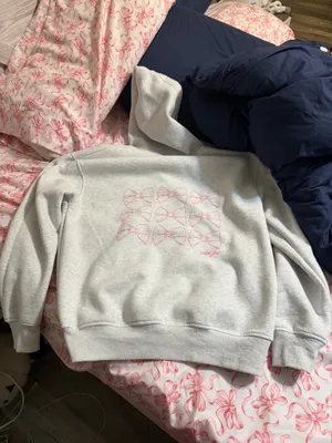 White Fox Boutique thumbnail 2