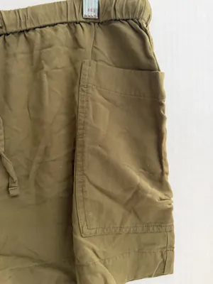 Old Navy Olive Drawstring Utility Shorts thumbnail 2