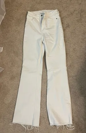 Old Navy Higher High-Waisted Cropped White-Wash Cut-Off Flare Jeans TALL* thumbnail 2