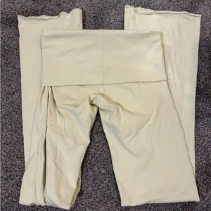 Skims Foldover Pants thumbnail 4