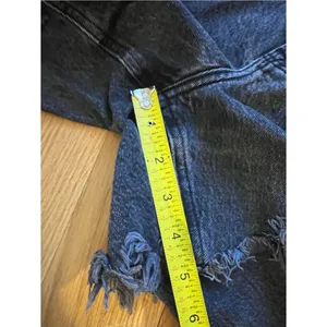 Abercrombie & Fitch The Dad Short Washed Black Distressed High-Rise Denim Jorts thumbnail 9