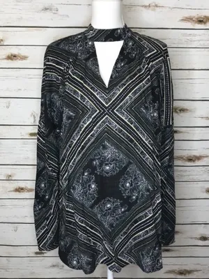 💋Free People Black Printed Choker Keyhole Blouse Medium NWT thumbnail 4