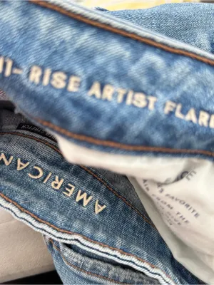 American Eagle Hi-Rise Artist Flare Jeans SIZE 2 Short Medium Wash Super Stretch thumbnail 10