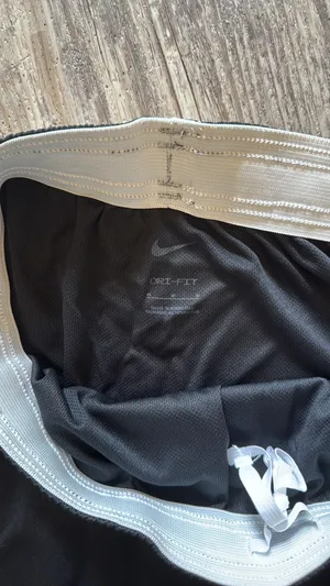 Women’s Nike lacrosse skirt  thumbnail 3