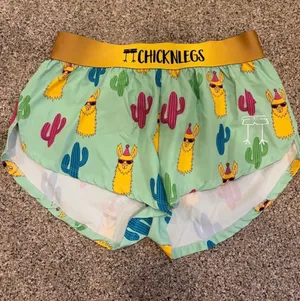 Chicknlegs Women’s Athletic Shorts Green Size M thumbnail 1