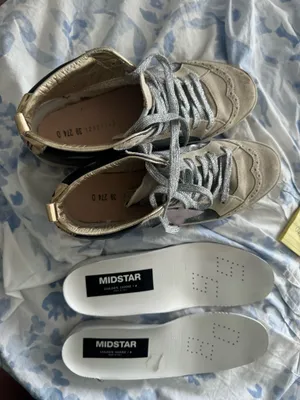Golden Goose Sneakers thumbnail 4